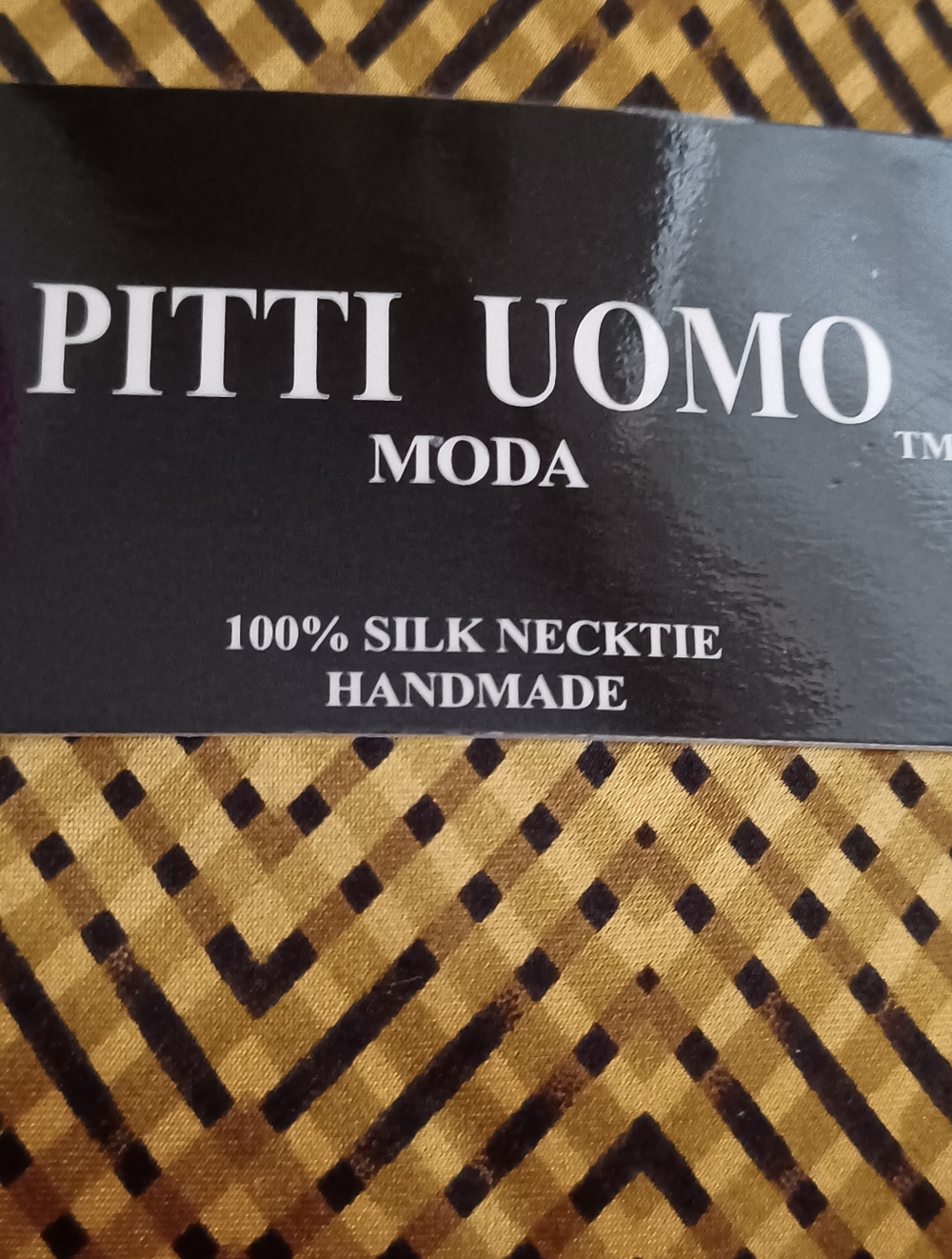 Men's Gold Silk Tie - Picture 6 of 6